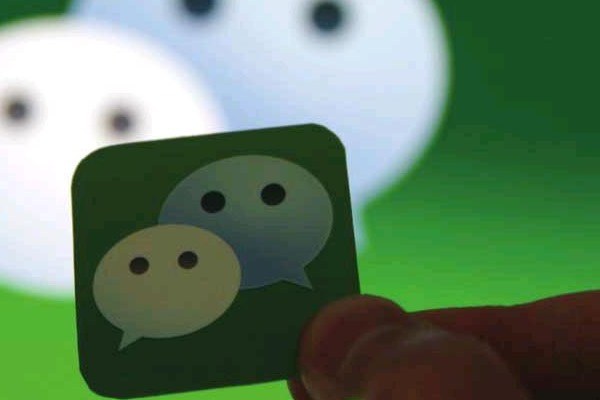 创办8年市值470亿，只和陌生人聊天的陌陌，能和微信比肩吗？